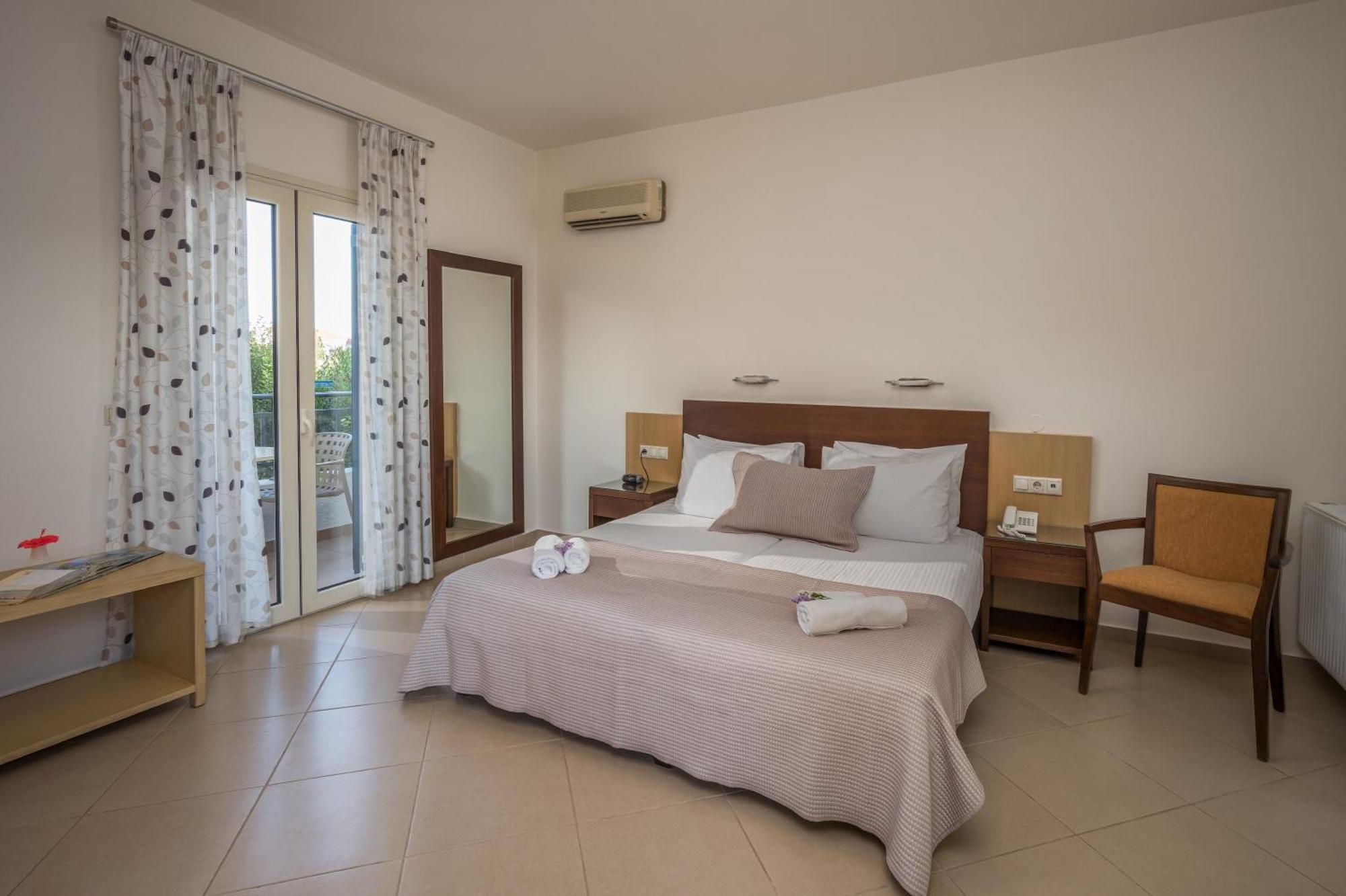 Hotel apartamentowy Your Memories Kato Gouves